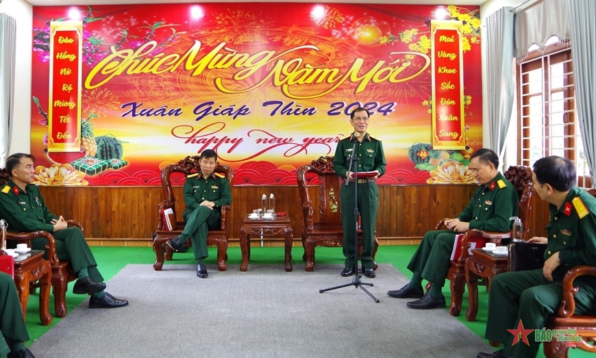 Tổng cục Hậu cần thăm, chúc Tết tại Lữ đoàn 683 